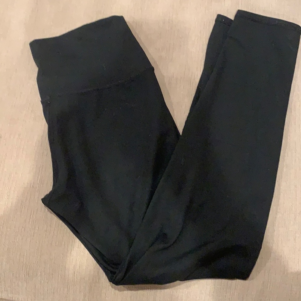 black leggings from aerie